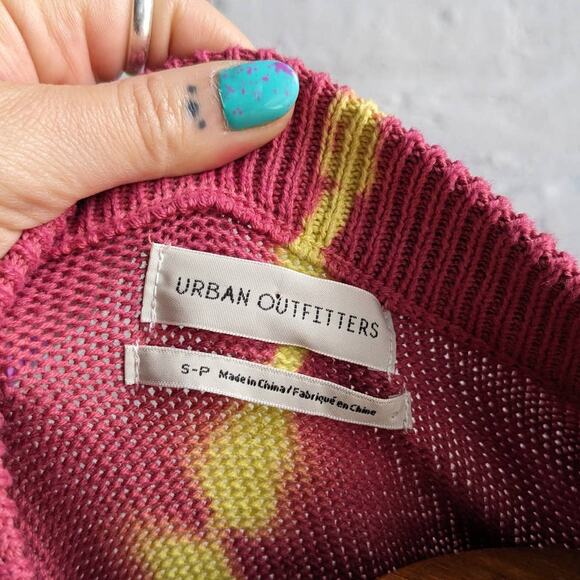 Urban Outfitters Barbie Pink Retro Sweater Trippy Psychedelic Swirl Tie Dye Knit - Picture 6 of 8